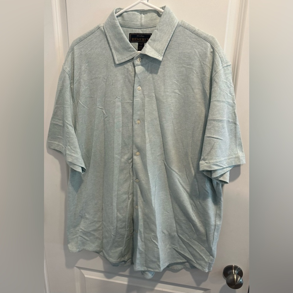 Men’s Jos. A. Bank Short Sleeve Button Up NWT
